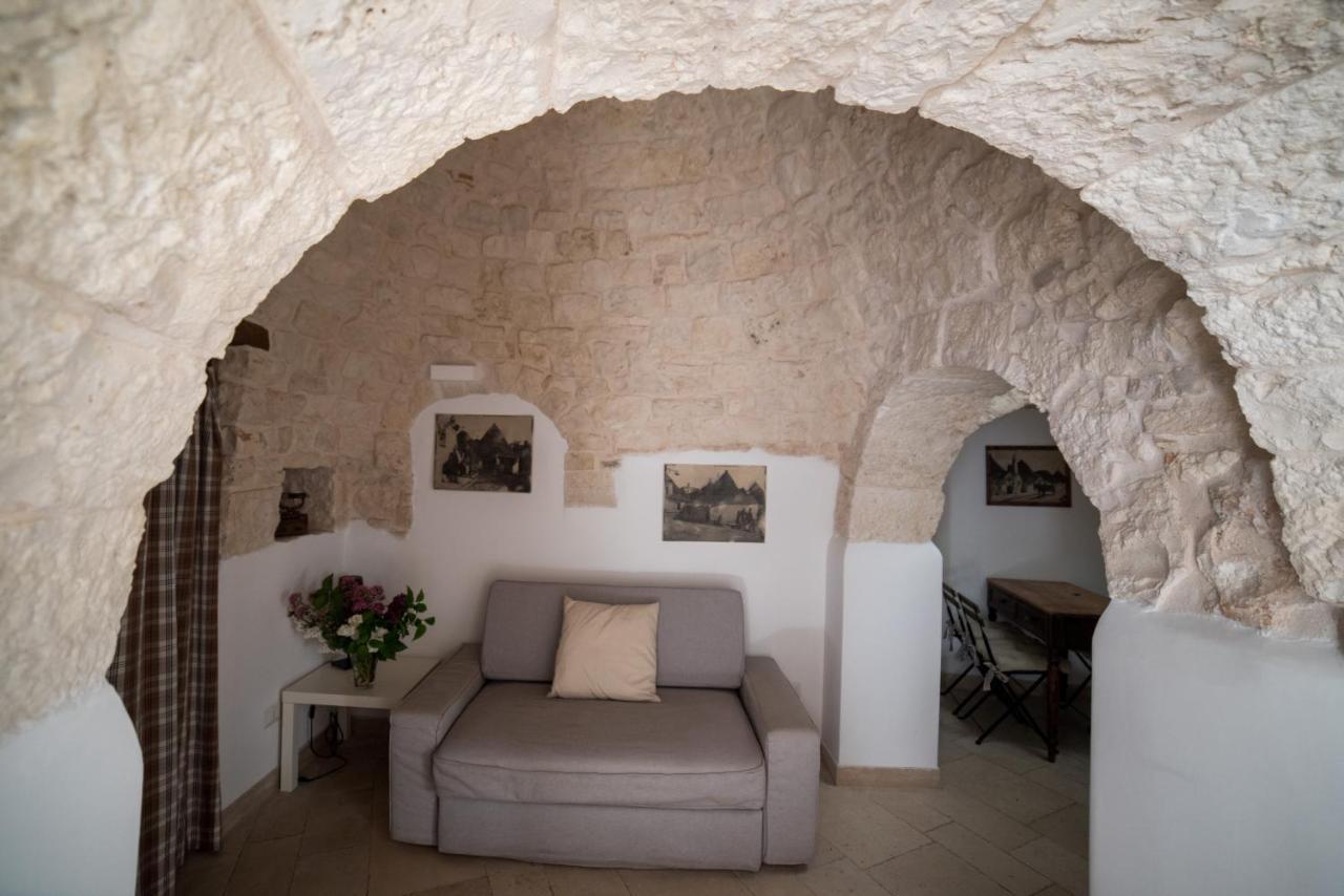 Charming Trulli Aparthotel Alberobello Bagian luar foto