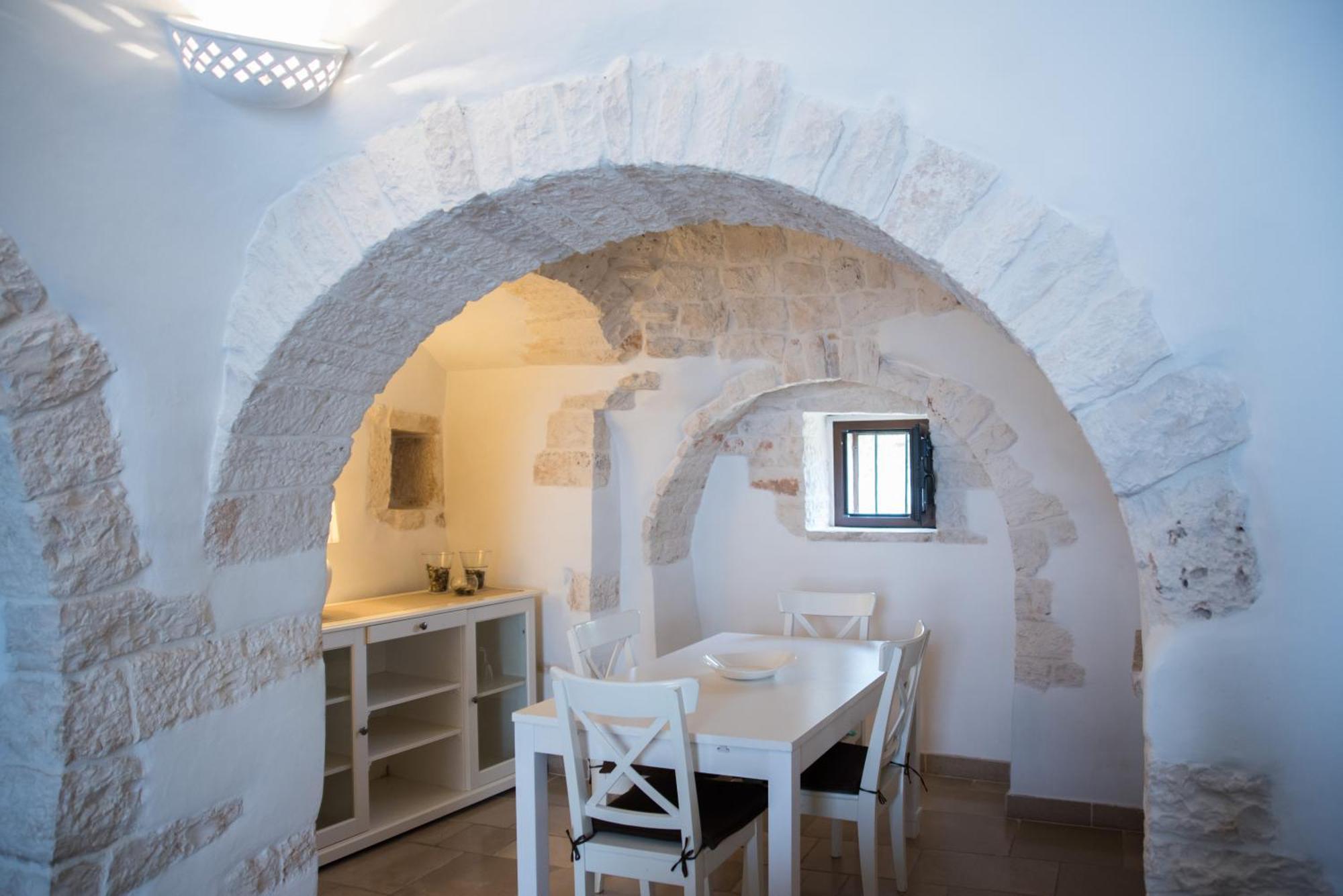 Charming Trulli Aparthotel Alberobello Bagian luar foto