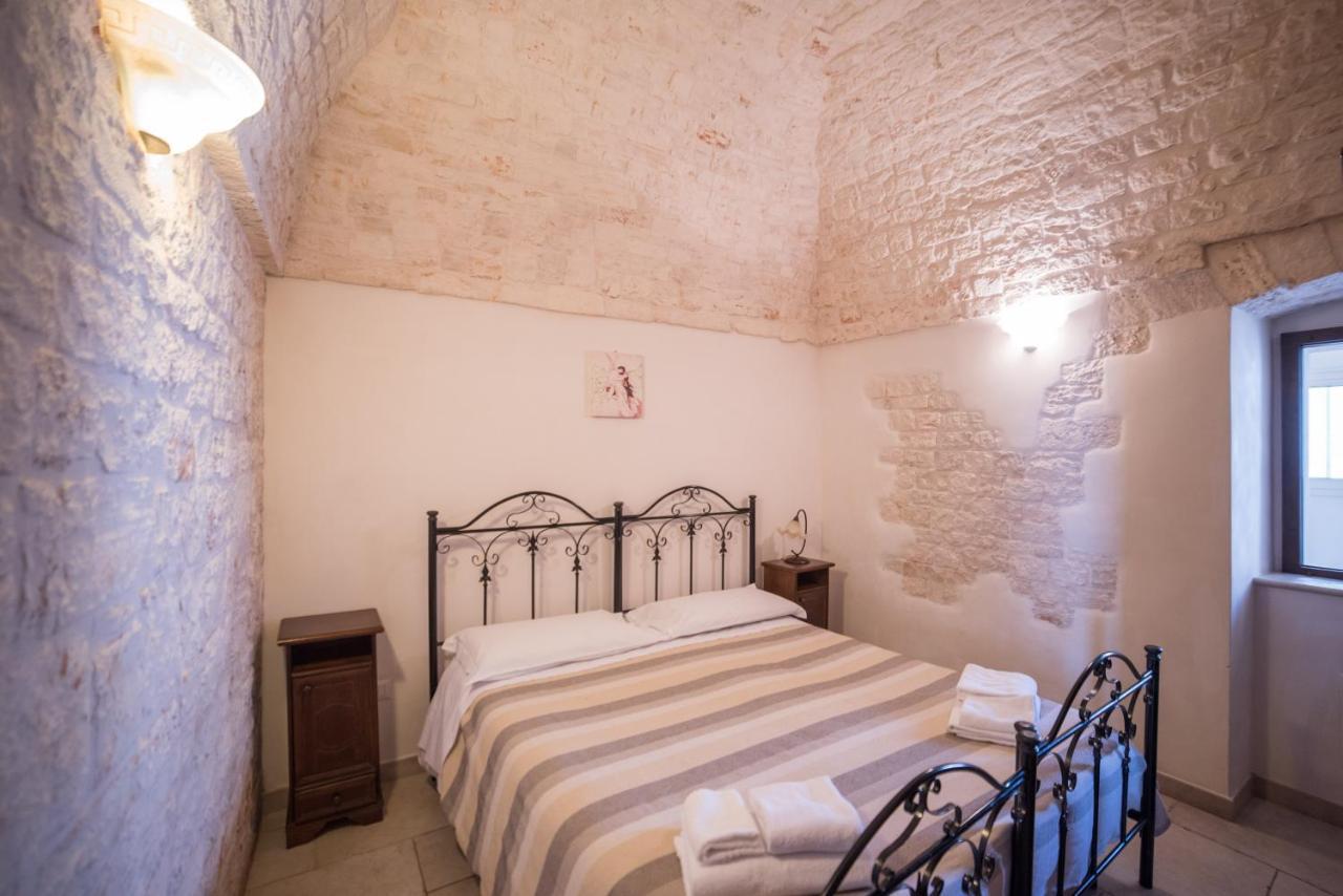 Charming Trulli Aparthotel Alberobello Bagian luar foto