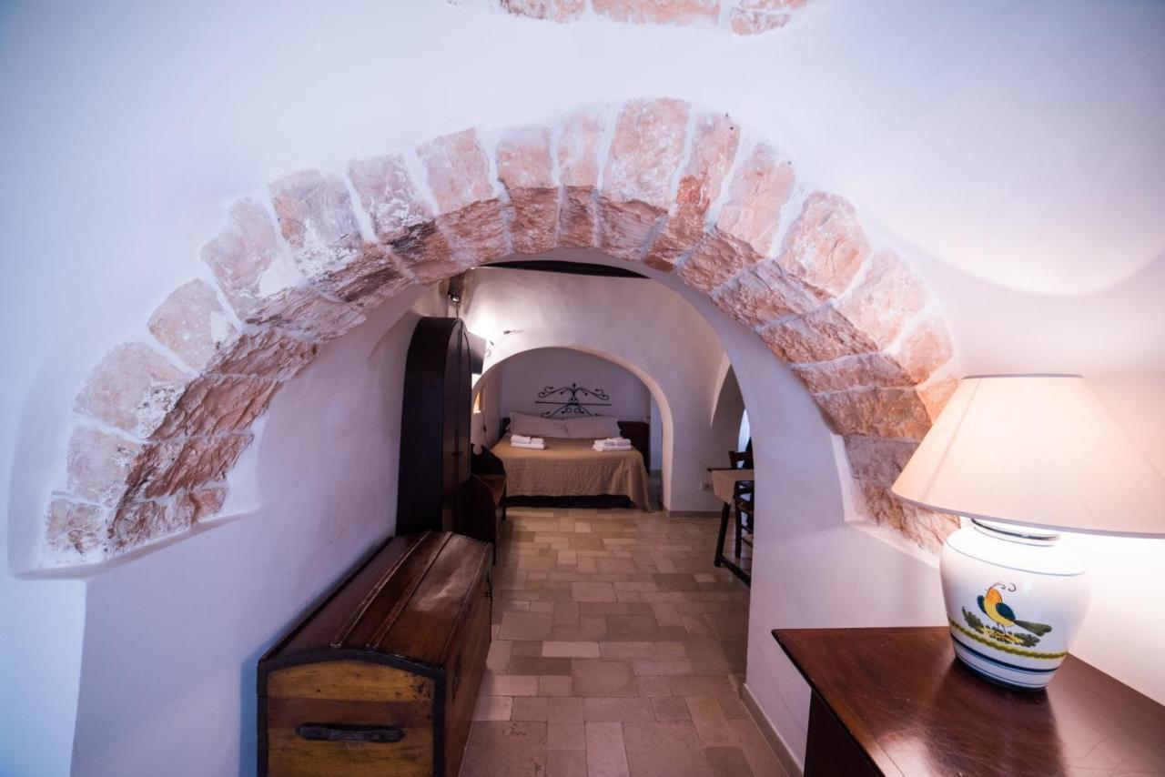 Charming Trulli Aparthotel Alberobello Bagian luar foto