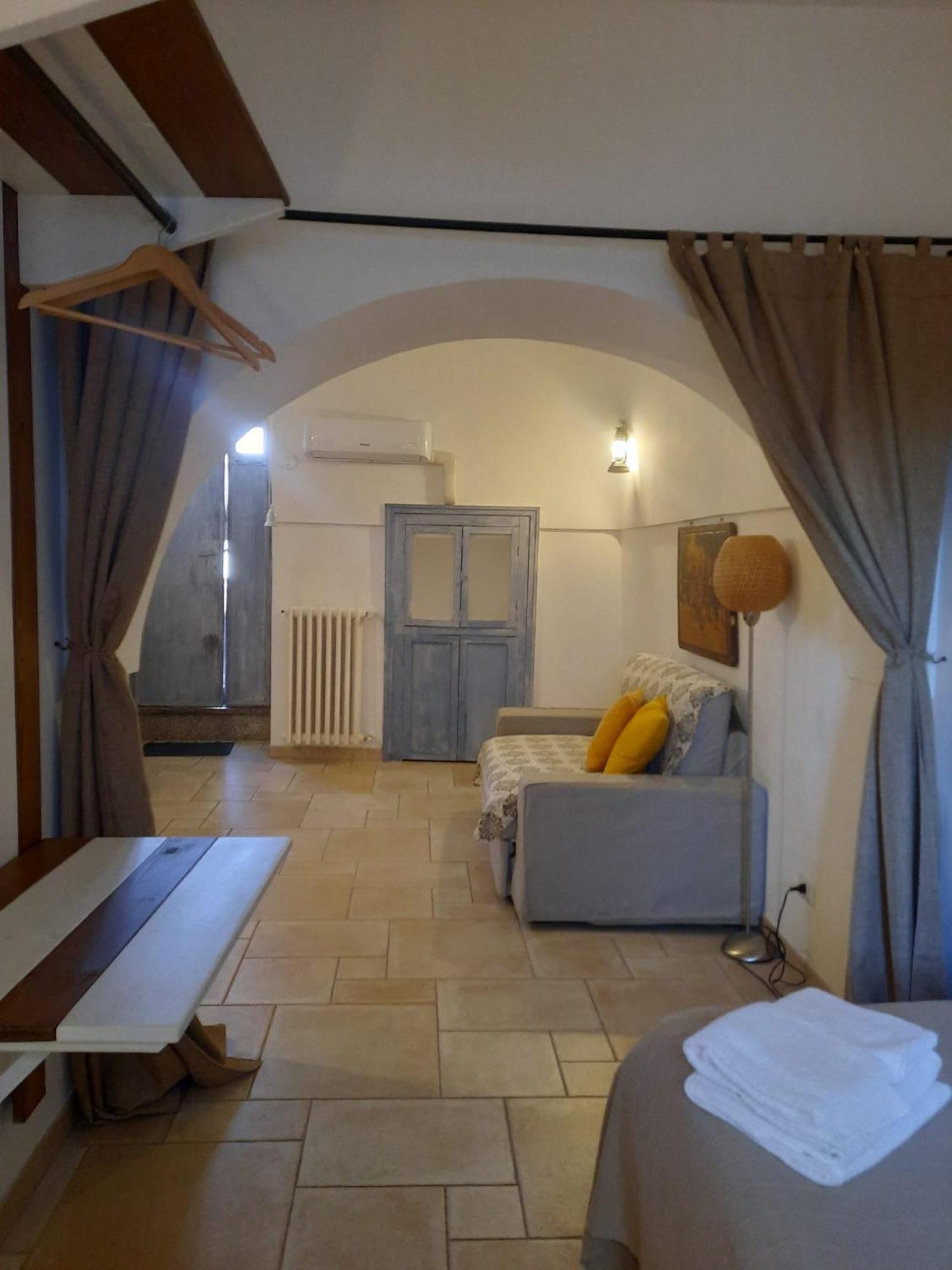 Charming Trulli Aparthotel Alberobello Bagian luar foto
